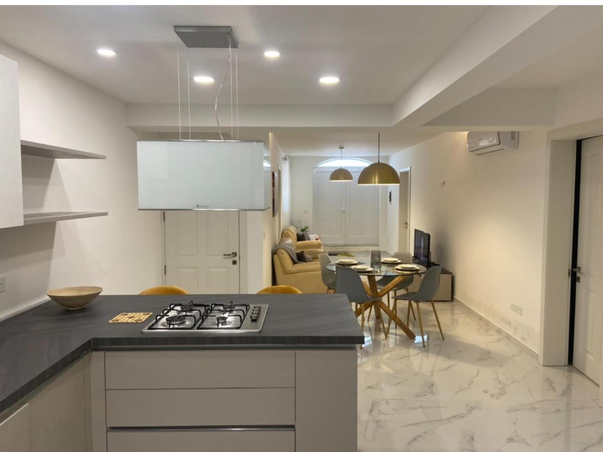 Theatre Apartman Mellieħa Kültér fotó
